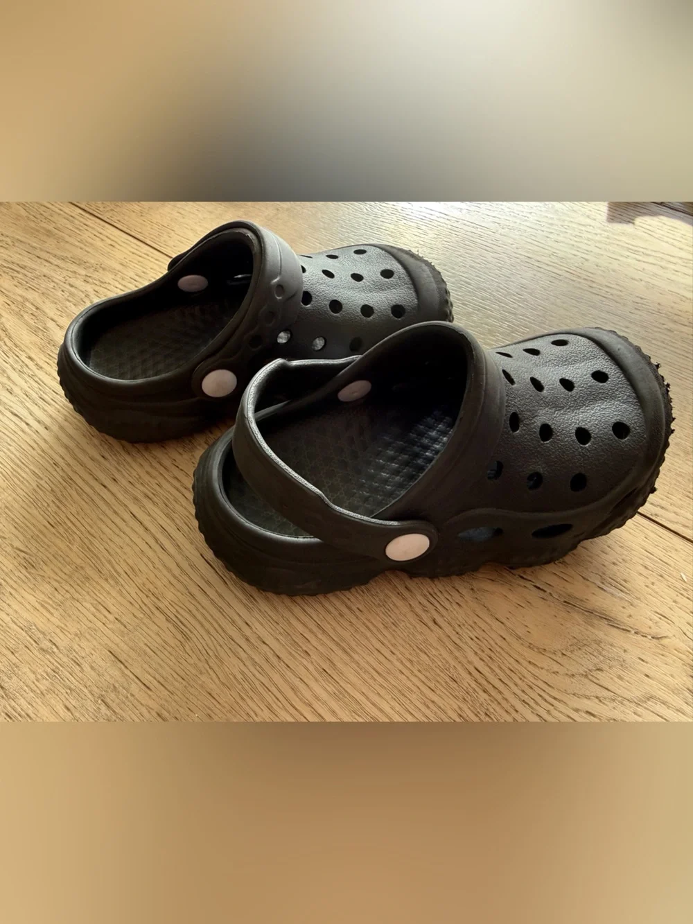 Toddler Black Slip-On Clog Sandals | size 9